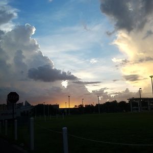 Meet your Posher, Corinhogan